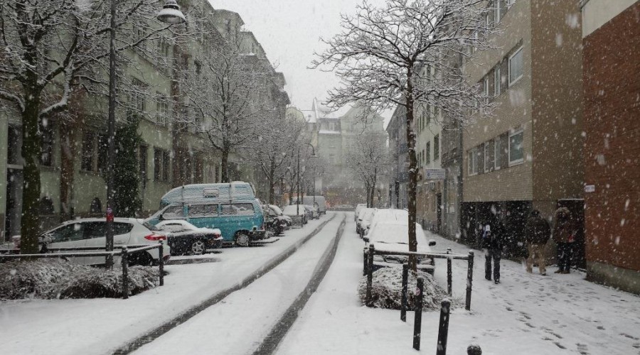 В Кировском районе проверили качество уборки снега